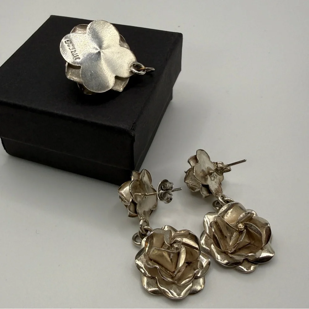 VTG Mexican Sterling Silver Rose Dangling Earrings and Pendant. - Picture 5 of 14